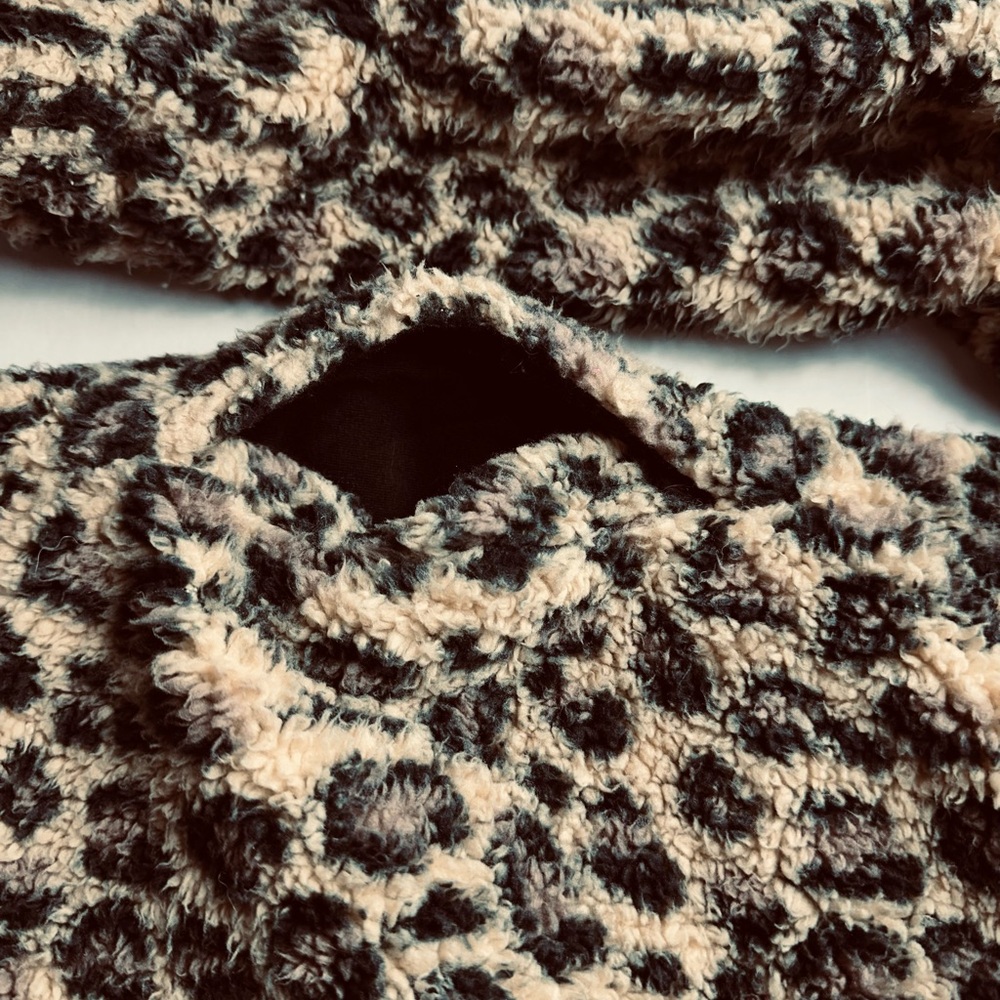 Calvin Klein Animal Print Teddy Jacket - Picture 6 of 6
